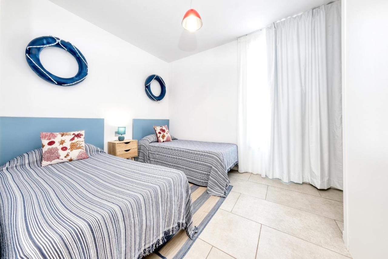 La Marinera House-Near The Beach, Fast Wifi, Air-Con On Main Bedroom And Sat Tv ปลายาบลังกา ภายนอก รูปภาพ